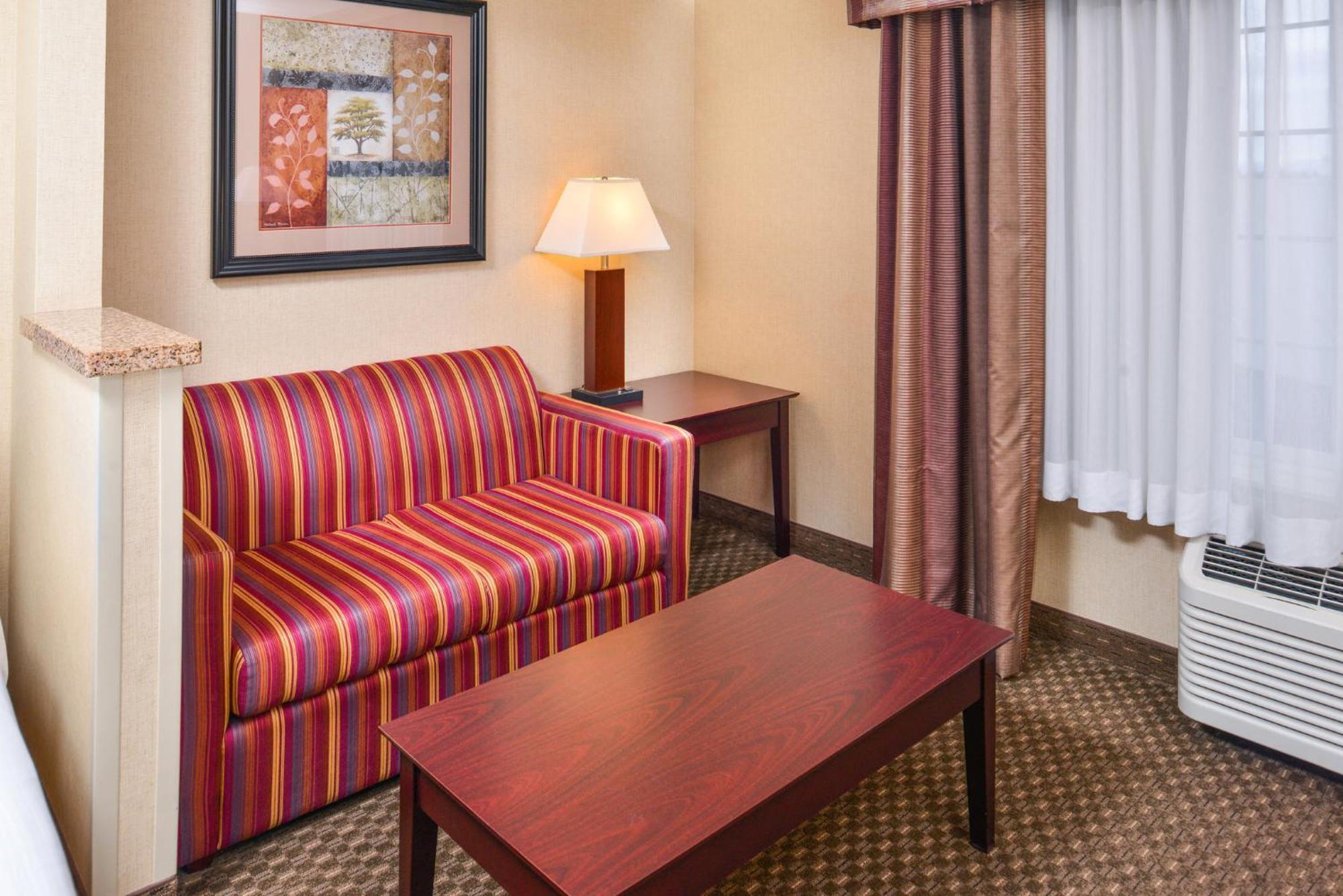 Holiday Inn Express Hotel & Suites Portland - Jantzen Beach By Ihg Экстерьер фото