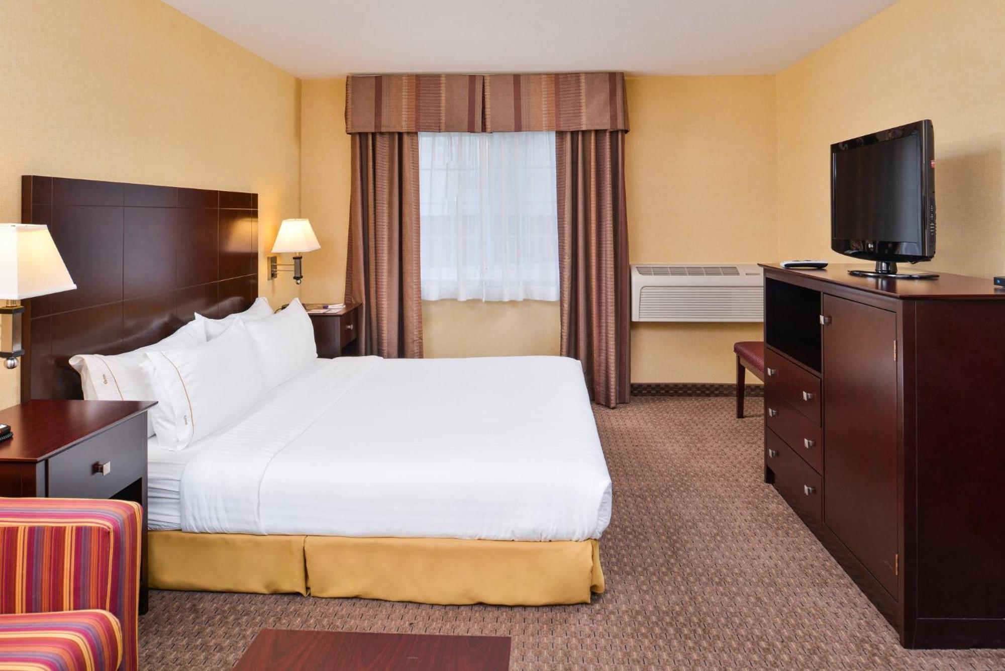 Holiday Inn Express Hotel & Suites Portland - Jantzen Beach By Ihg Экстерьер фото
