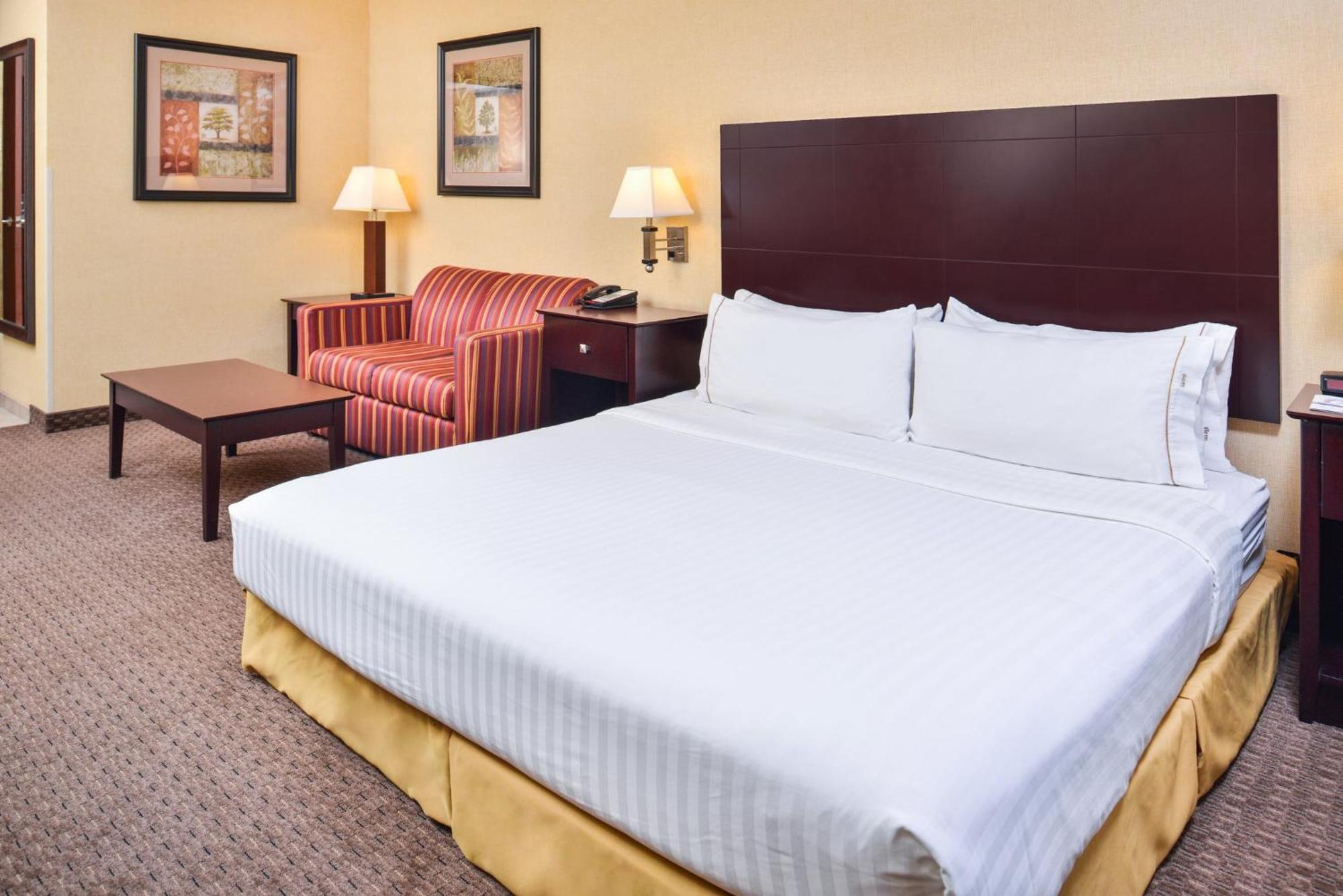 Holiday Inn Express Hotel & Suites Portland - Jantzen Beach By Ihg Экстерьер фото
